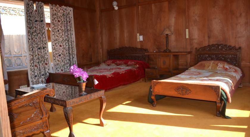 House Boat Safai, Srinagar 3